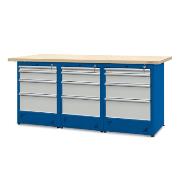 Workbench 2100 x 740: 3 cabinets H12
